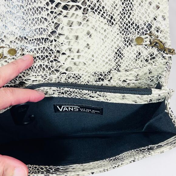 Vans Hi-Jinks Wallet Purse Handbag Crossbody Snakeskin Metal Strap Chain Button - Picture 5 of 10